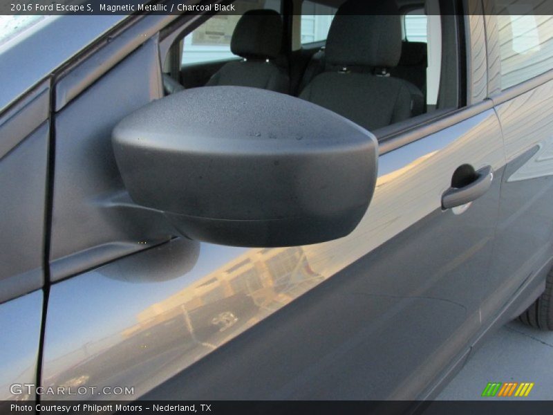 Magnetic Metallic / Charcoal Black 2016 Ford Escape S