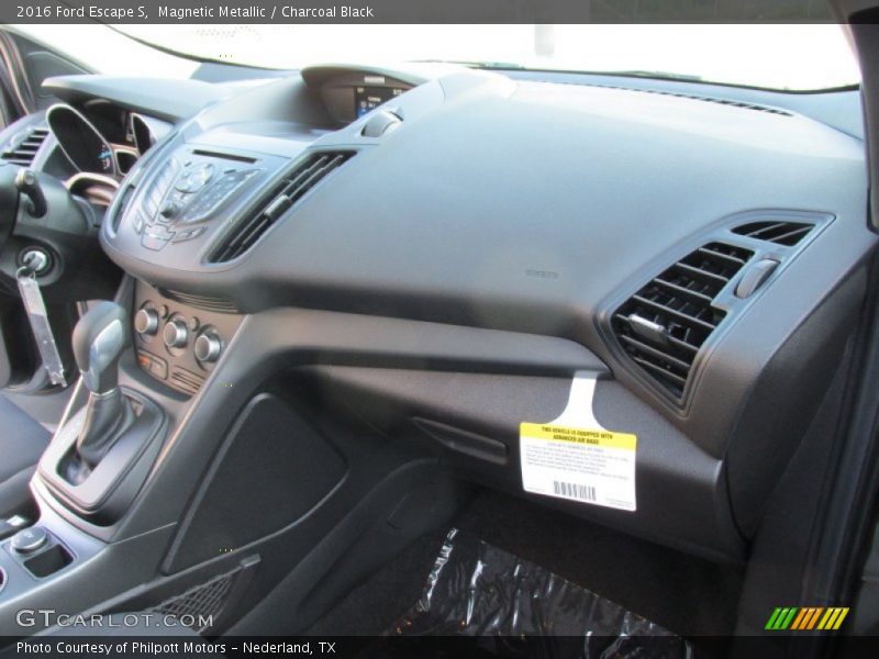 Magnetic Metallic / Charcoal Black 2016 Ford Escape S