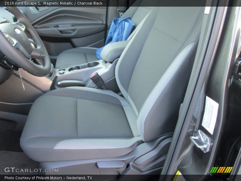 Magnetic Metallic / Charcoal Black 2016 Ford Escape S