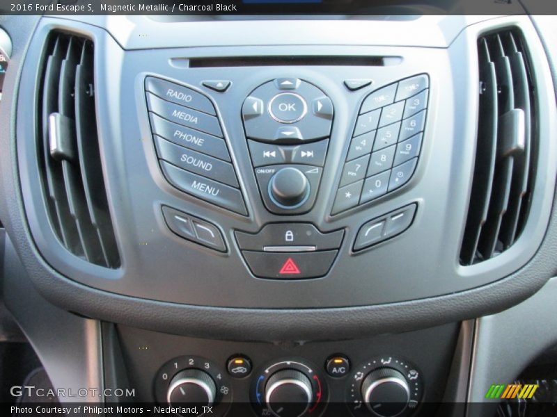 Magnetic Metallic / Charcoal Black 2016 Ford Escape S