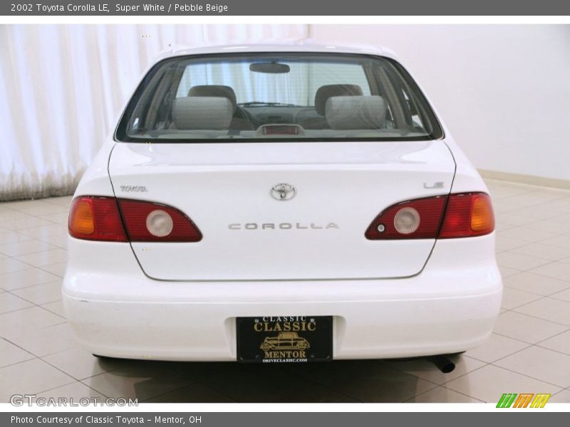 Super White / Pebble Beige 2002 Toyota Corolla LE