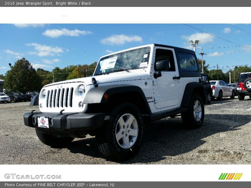 Bright White / Black 2016 Jeep Wrangler Sport