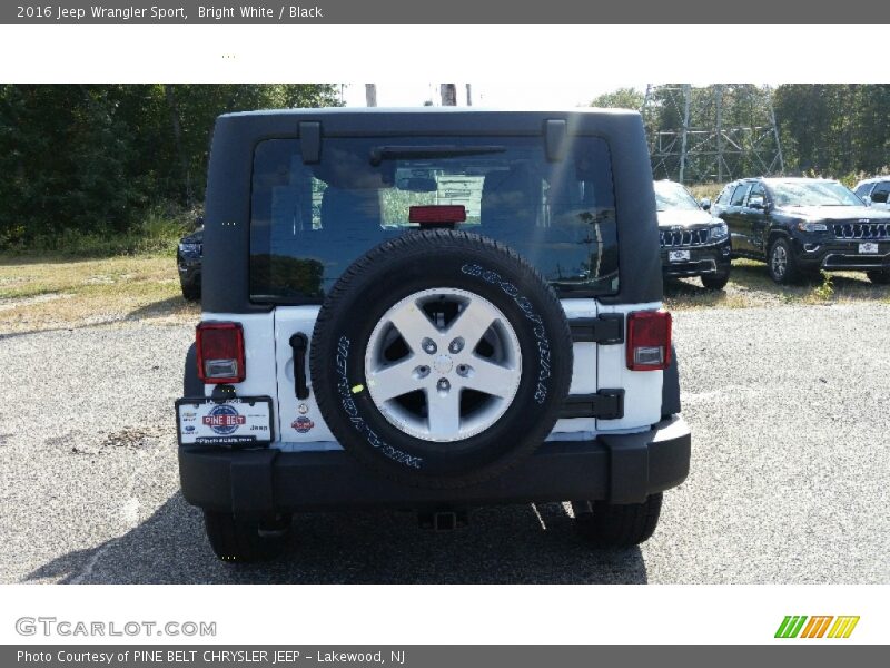 Bright White / Black 2016 Jeep Wrangler Sport