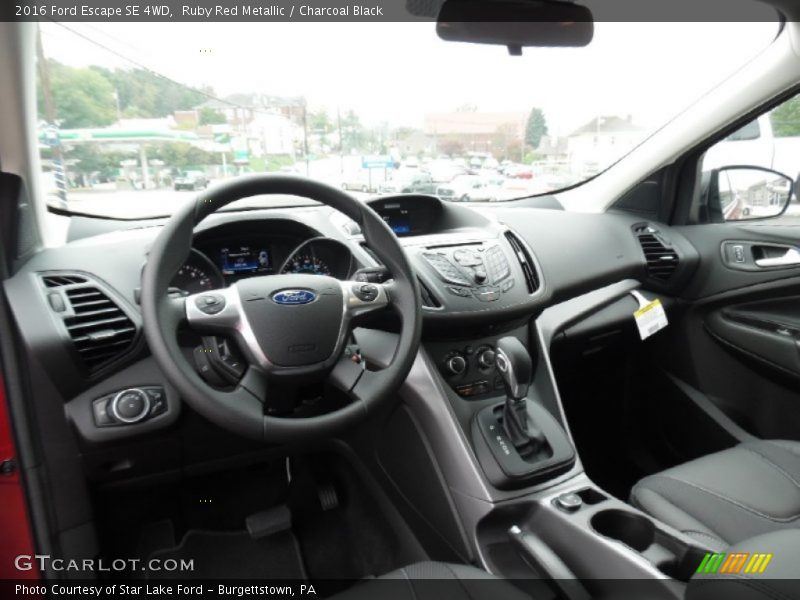 Ruby Red Metallic / Charcoal Black 2016 Ford Escape SE 4WD