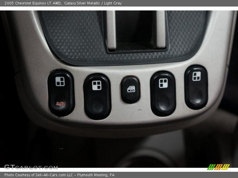 Galaxy Silver Metallic / Light Gray 2005 Chevrolet Equinox LT AWD