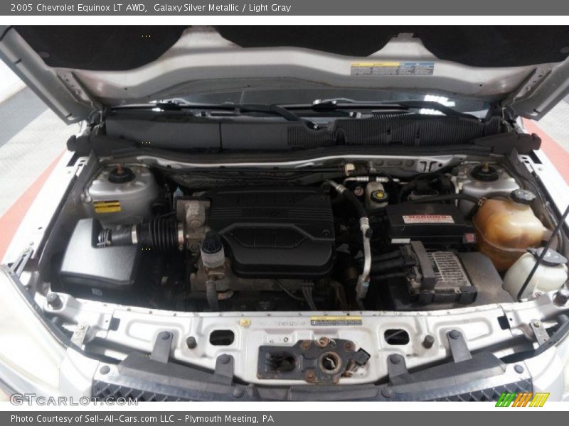 Galaxy Silver Metallic / Light Gray 2005 Chevrolet Equinox LT AWD