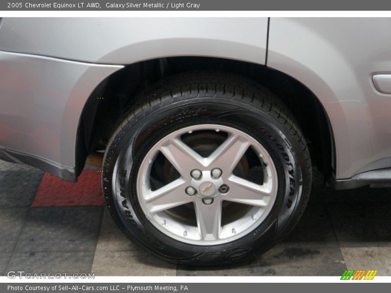 Galaxy Silver Metallic / Light Gray 2005 Chevrolet Equinox LT AWD