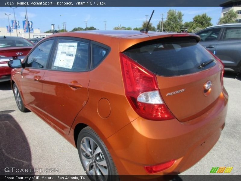 Vitamin C / Black 2016 Hyundai Accent Sport Hatchback