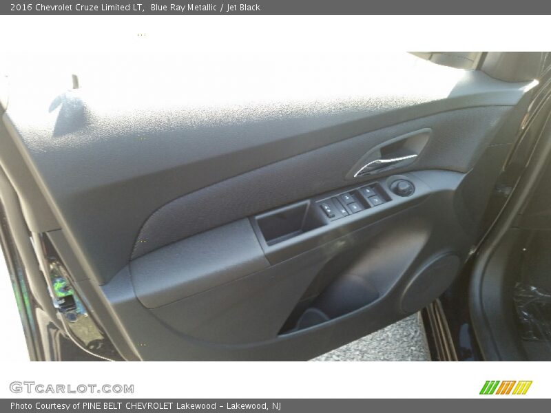 Blue Ray Metallic / Jet Black 2016 Chevrolet Cruze Limited LT