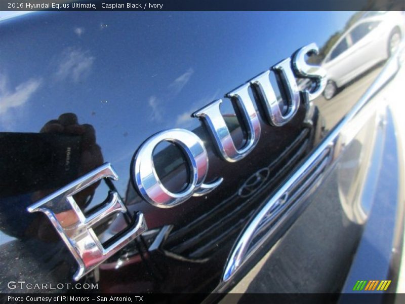 Caspian Black / Ivory 2016 Hyundai Equus Ultimate