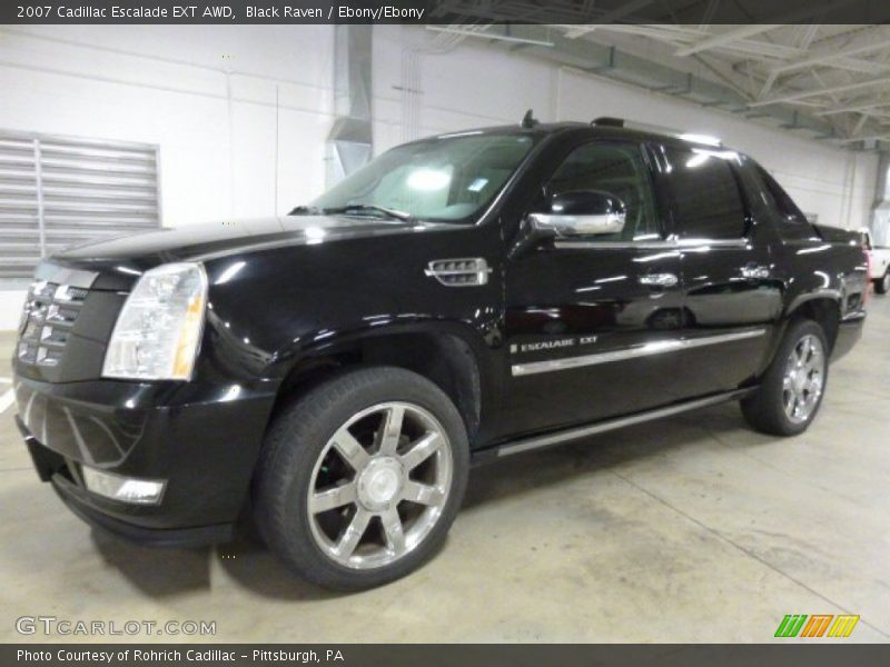 Front 3/4 View of 2007 Escalade EXT AWD
