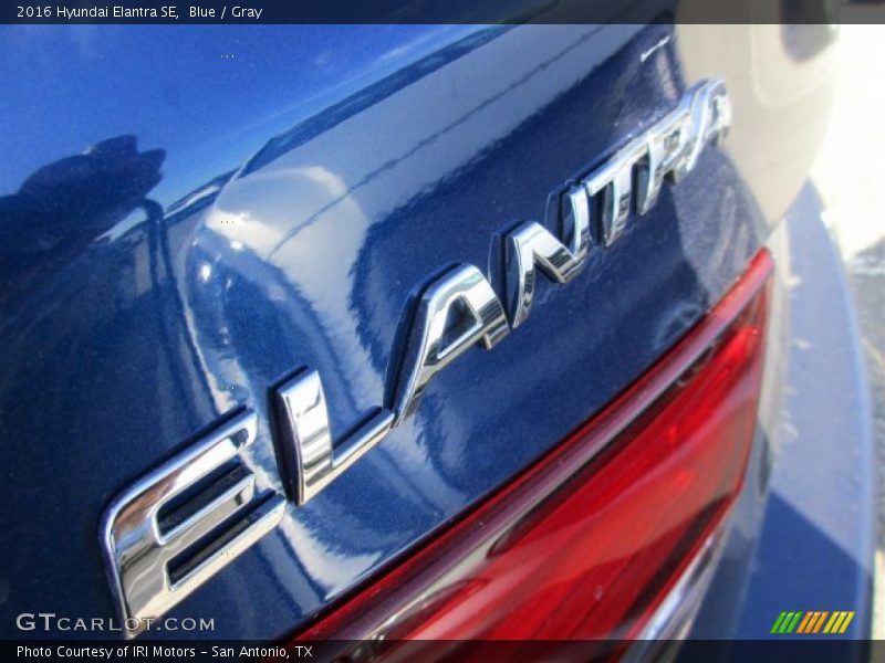 Blue / Gray 2016 Hyundai Elantra SE