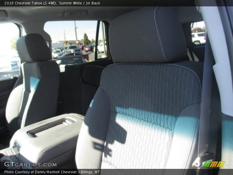 Summit White / Jet Black 2016 Chevrolet Tahoe LS 4WD