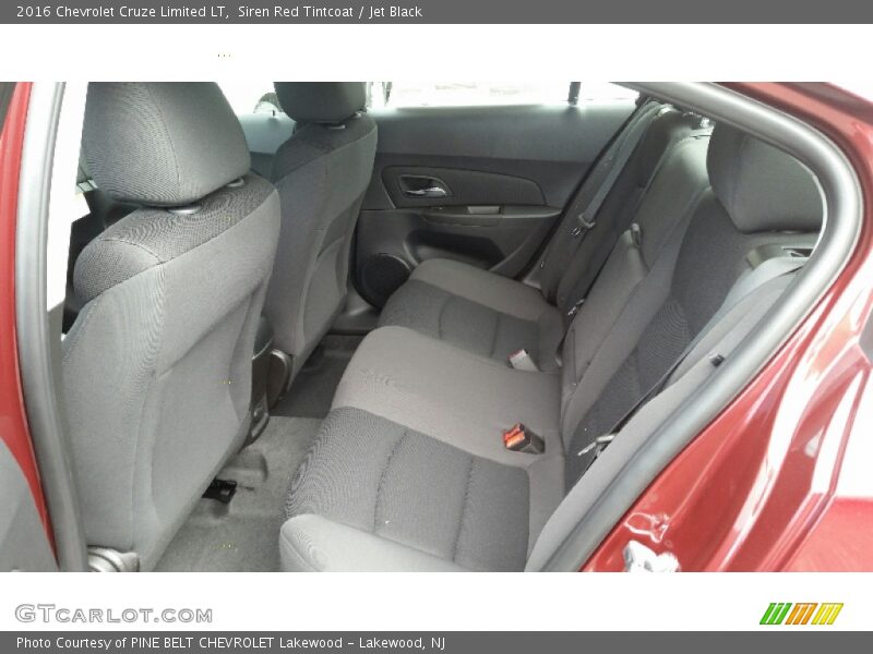 Siren Red Tintcoat / Jet Black 2016 Chevrolet Cruze Limited LT