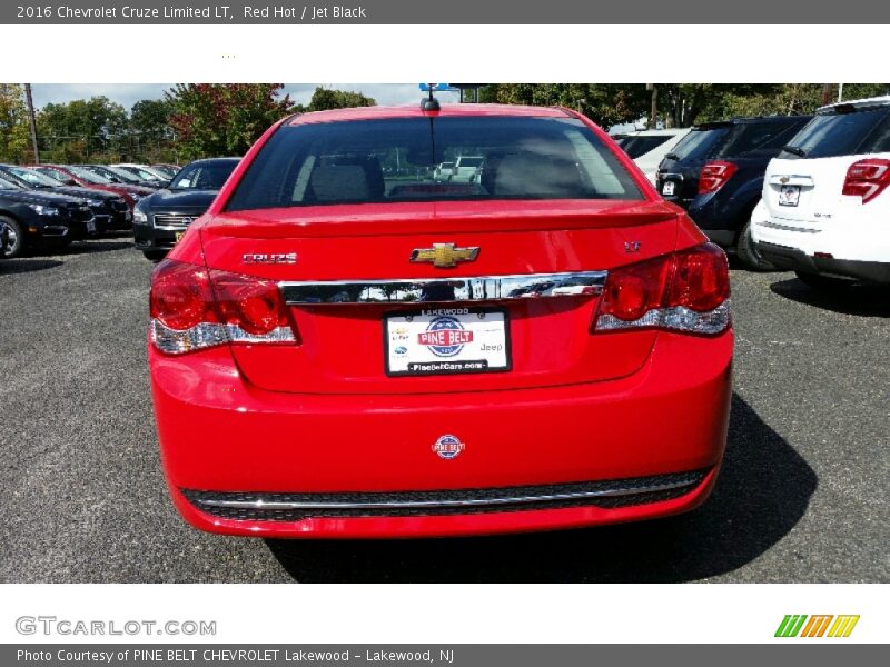 Red Hot / Jet Black 2016 Chevrolet Cruze Limited LT