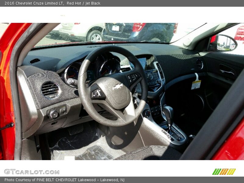 Red Hot / Jet Black 2016 Chevrolet Cruze Limited LT