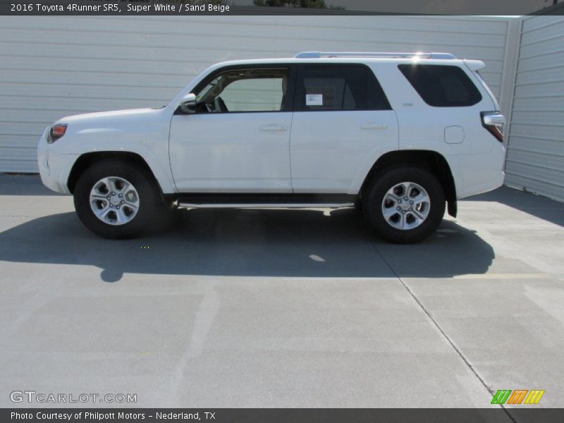 Super White / Sand Beige 2016 Toyota 4Runner SR5