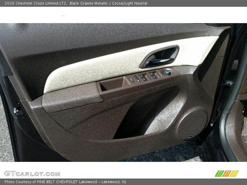 Black Granite Metallic / Cocoa/Light Neutral 2016 Chevrolet Cruze Limited LTZ