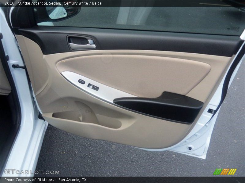 Century White / Beige 2016 Hyundai Accent SE Sedan