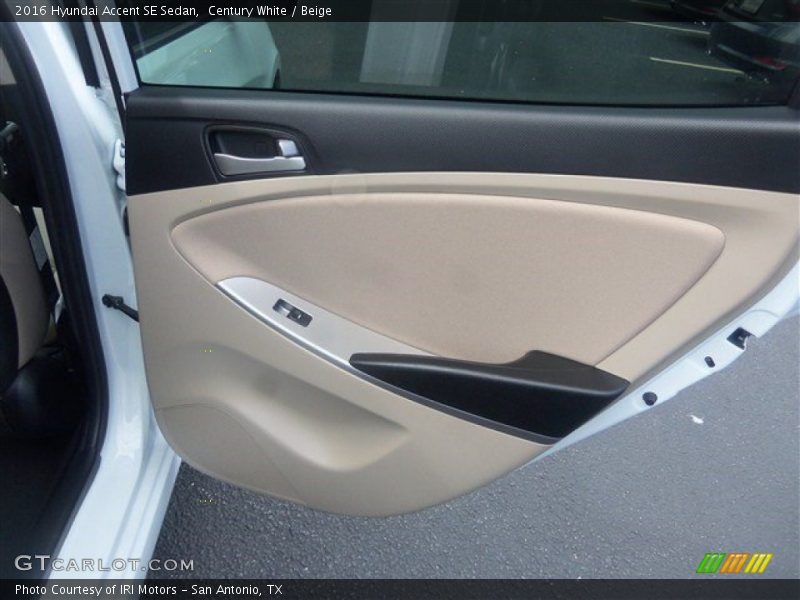 Century White / Beige 2016 Hyundai Accent SE Sedan