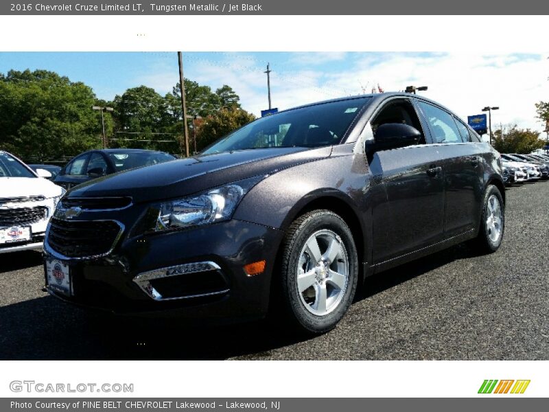Tungsten Metallic / Jet Black 2016 Chevrolet Cruze Limited LT