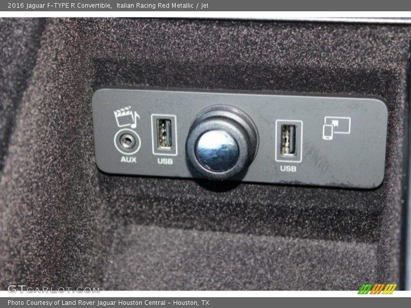 Controls of 2016 F-TYPE R Convertible