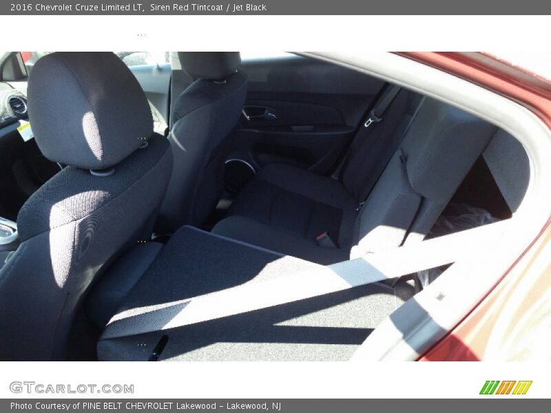 Siren Red Tintcoat / Jet Black 2016 Chevrolet Cruze Limited LT