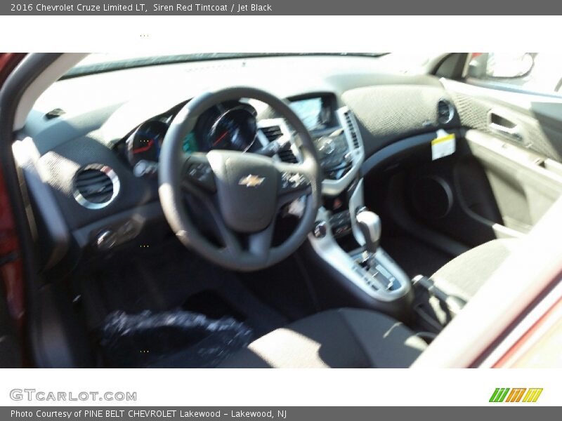 Siren Red Tintcoat / Jet Black 2016 Chevrolet Cruze Limited LT