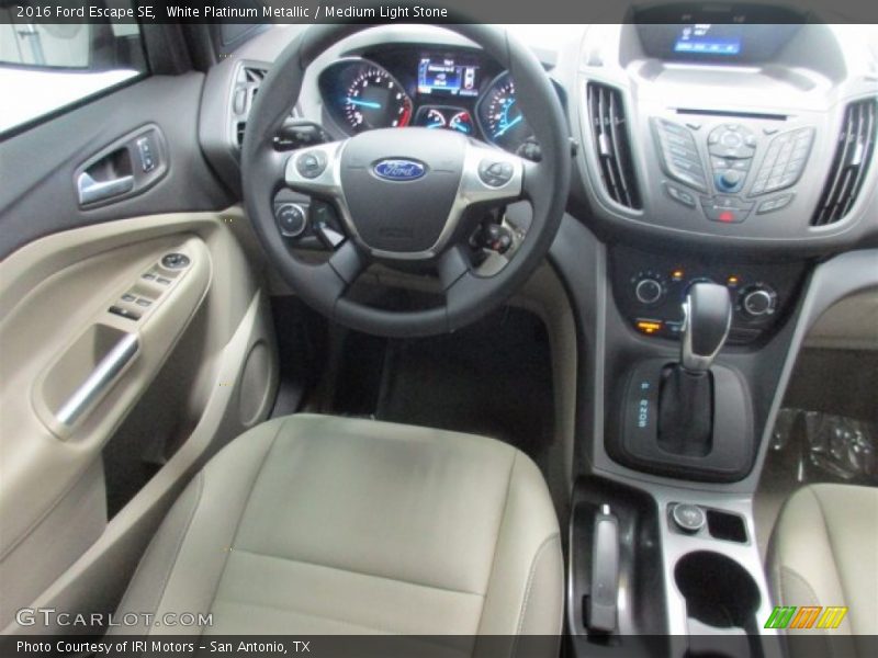 White Platinum Metallic / Medium Light Stone 2016 Ford Escape SE