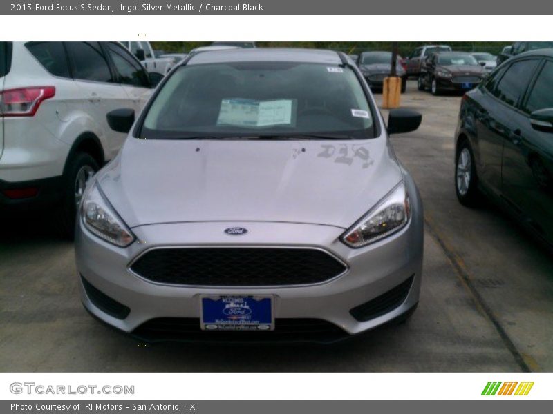 Ingot Silver Metallic / Charcoal Black 2015 Ford Focus S Sedan