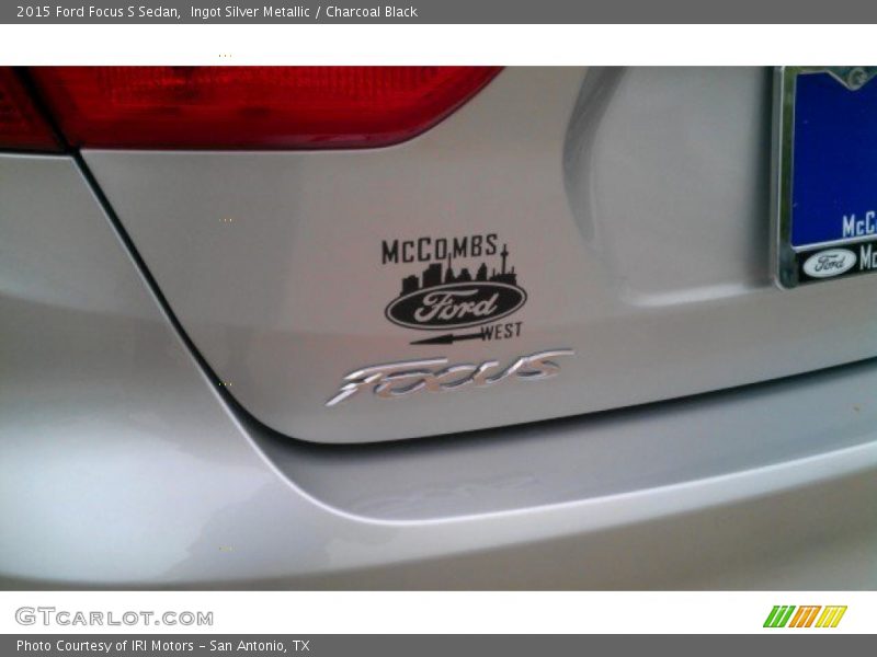 Ingot Silver Metallic / Charcoal Black 2015 Ford Focus S Sedan