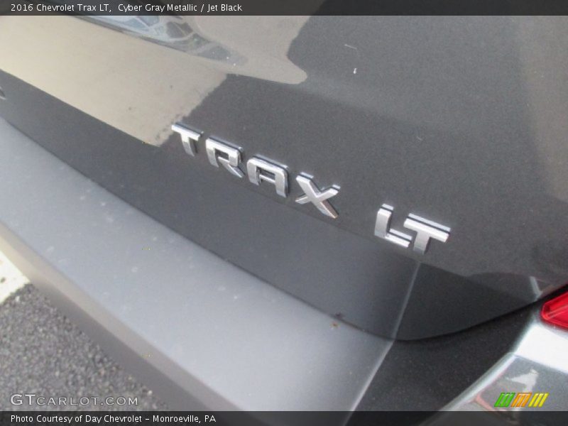 Cyber Gray Metallic / Jet Black 2016 Chevrolet Trax LT