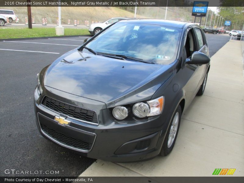 Nightfall Gray Metallic / Jet Black/Dark Titanium 2016 Chevrolet Sonic LT Hatchback