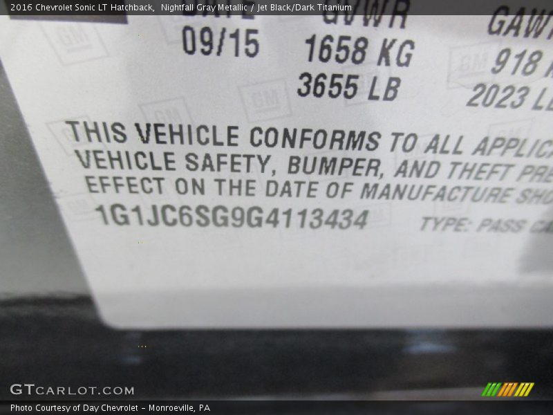 Nightfall Gray Metallic / Jet Black/Dark Titanium 2016 Chevrolet Sonic LT Hatchback
