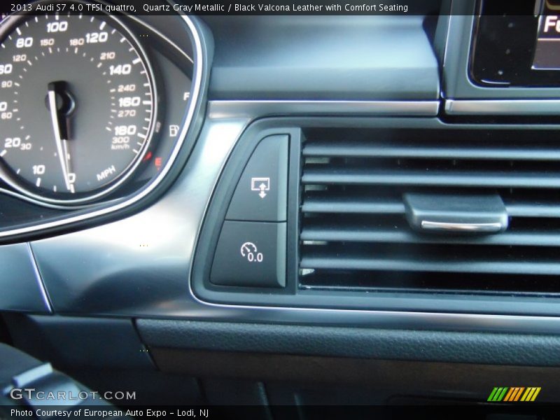 Controls of 2013 S7 4.0 TFSI quattro