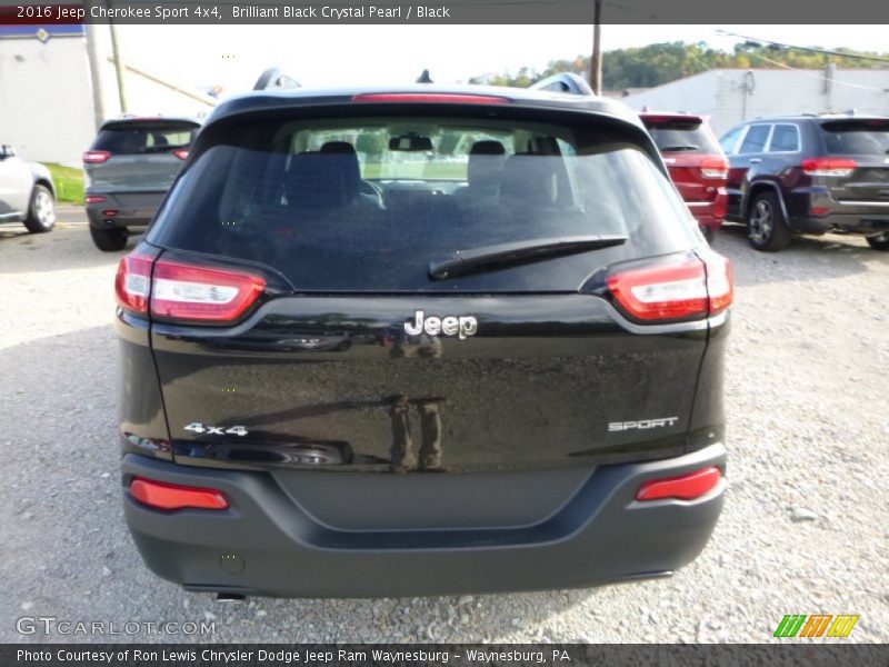 Brilliant Black Crystal Pearl / Black 2016 Jeep Cherokee Sport 4x4