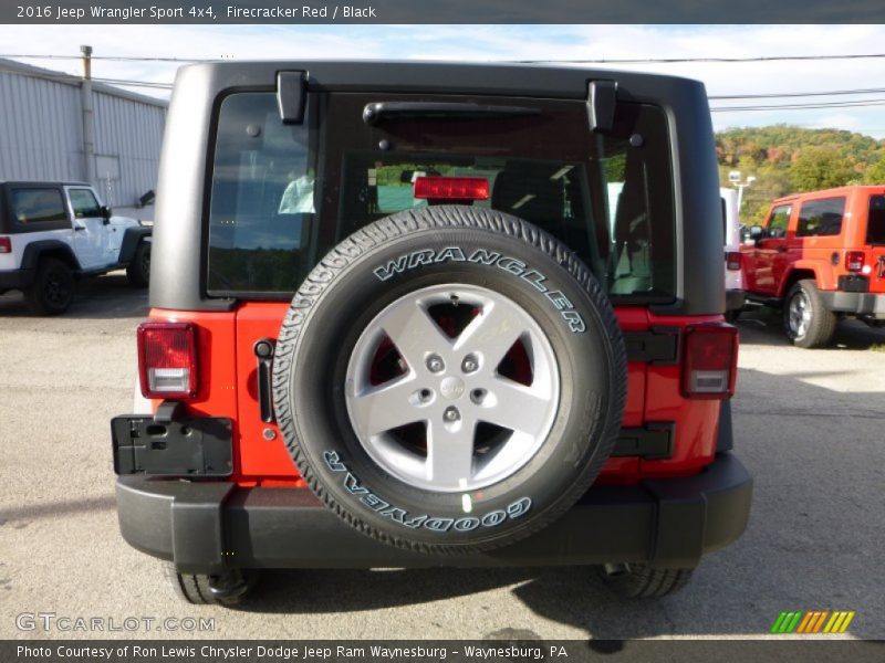 Firecracker Red / Black 2016 Jeep Wrangler Sport 4x4