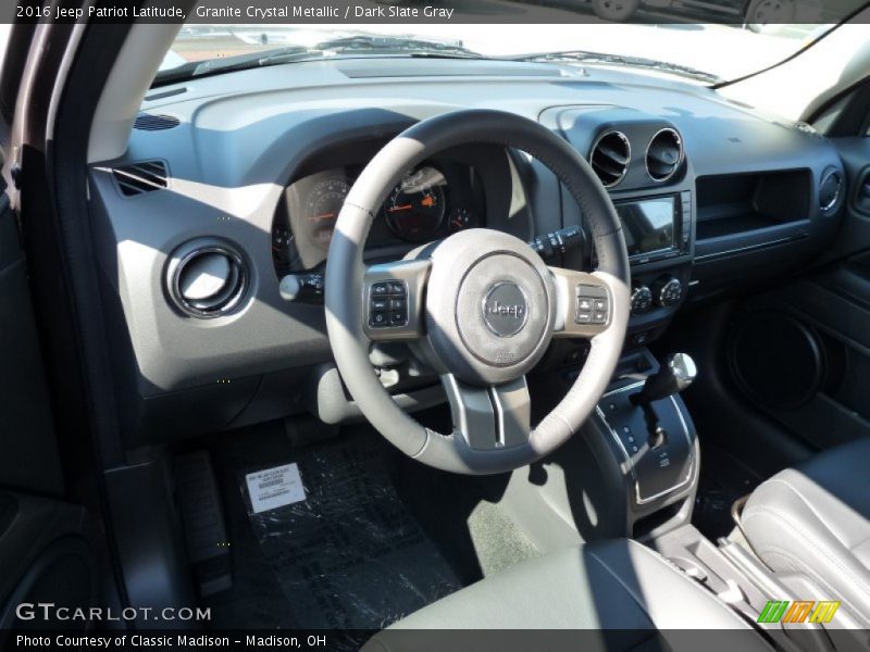 Granite Crystal Metallic / Dark Slate Gray 2016 Jeep Patriot Latitude