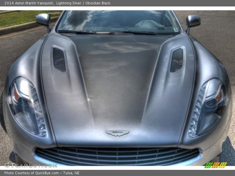 Lightning Silver / Obsidian Black 2014 Aston Martin Vanquish