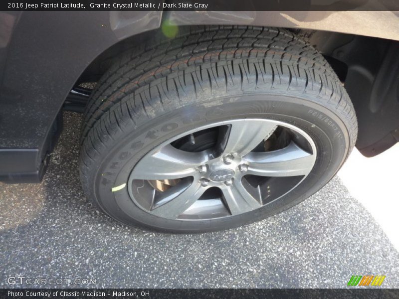 Granite Crystal Metallic / Dark Slate Gray 2016 Jeep Patriot Latitude