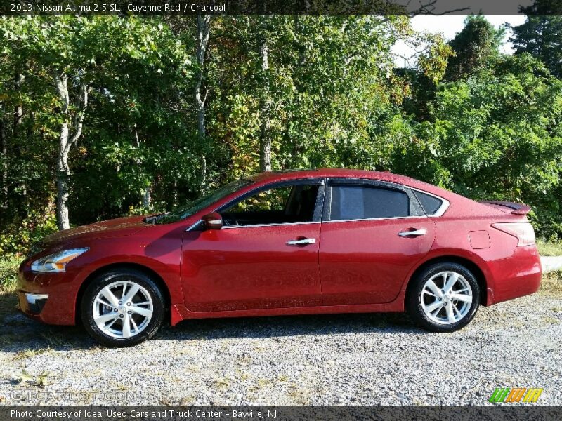 Cayenne Red / Charcoal 2013 Nissan Altima 2.5 SL
