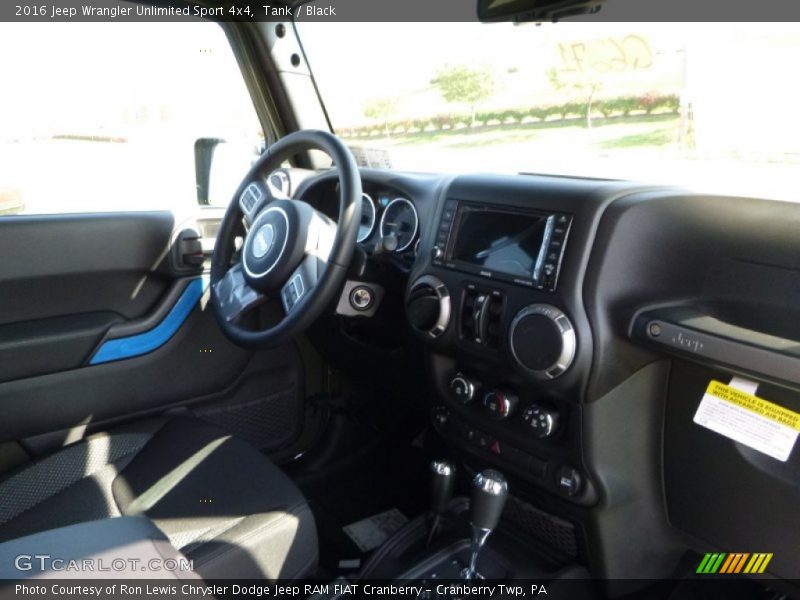 Tank / Black 2016 Jeep Wrangler Unlimited Sport 4x4