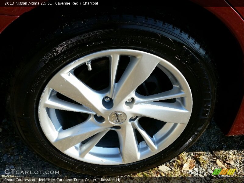 Cayenne Red / Charcoal 2013 Nissan Altima 2.5 SL