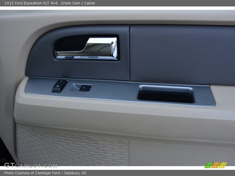 Green Gem / Camel 2013 Ford Expedition XLT 4x4
