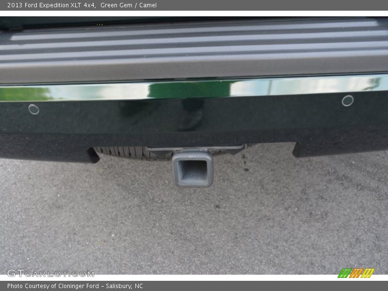 Green Gem / Camel 2013 Ford Expedition XLT 4x4