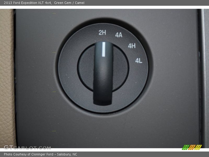 Green Gem / Camel 2013 Ford Expedition XLT 4x4