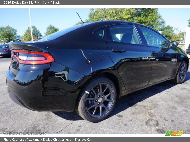 Pitch Black / Black 2016 Dodge Dart SE