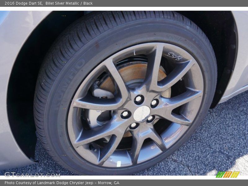 Billet Silver Metallic / Black 2016 Dodge Dart SE