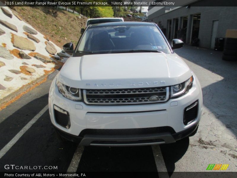 Yulong White Metalllic / Ebony/Ebony 2016 Land Rover Range Rover Evoque SE Premium Package