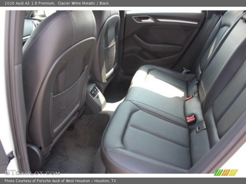 Glacier White Metallic / Black 2016 Audi A3 1.8 Premium